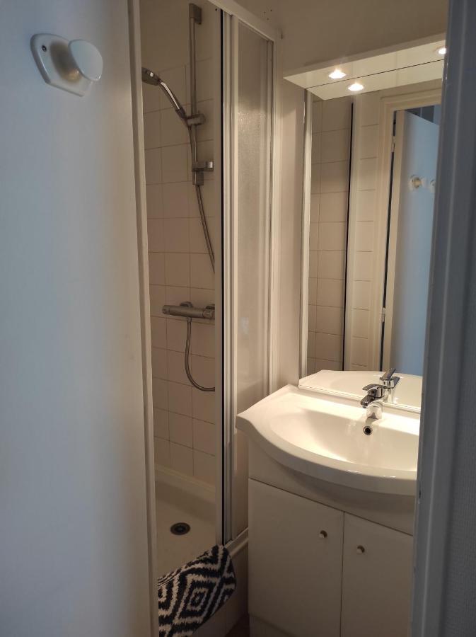 Angers Studio Idealement Situe : 2M Gare, 4M Centre Ville Bagian luar foto